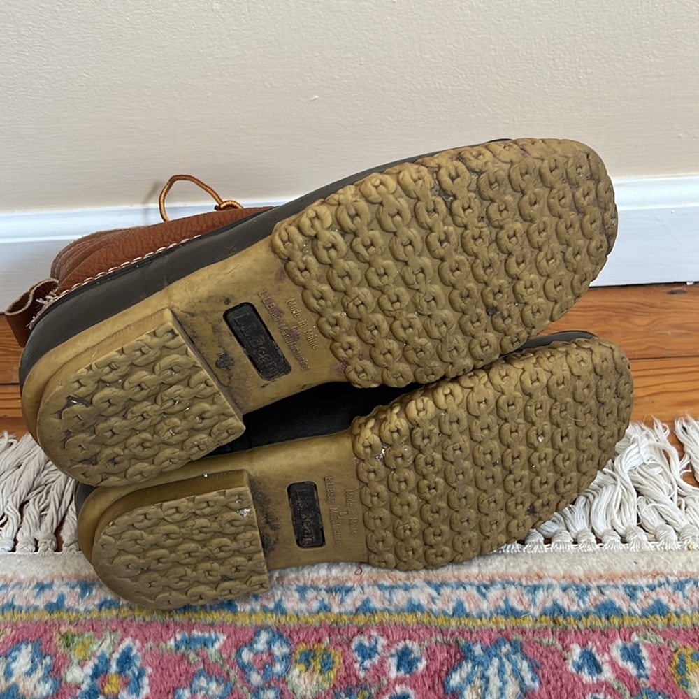 Women's LL Bean Shearling Lined Duck Boots, 9 - Picture 2 of 7